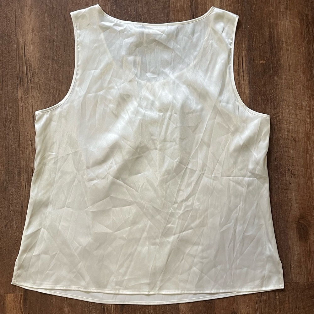 NWT chicos cream off white satin tank blouse size large - 2 - Picture 4 of 4
